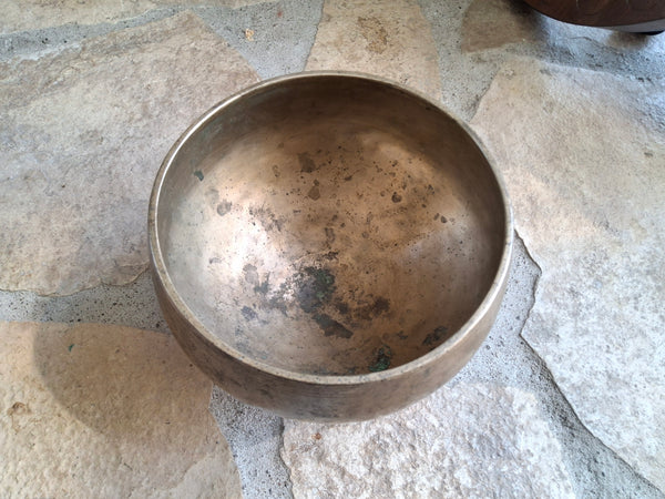 Bowl 900: 6.5" Antique Pedestal Himalayan Singing Bowl 293 HZ D4-4