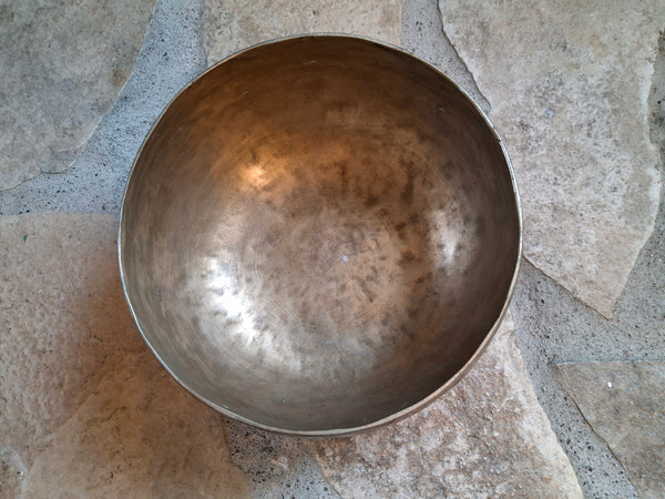 Bowl 856: 7.25" Antique Himalayan Singing Bowl 172 HZ F3-16