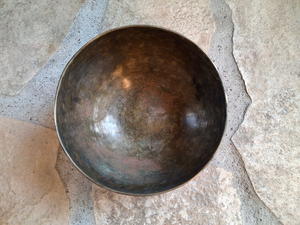 Bowl 824: 5.75" Antique Himalayan Singing Bowl 182 HZ F#3-28