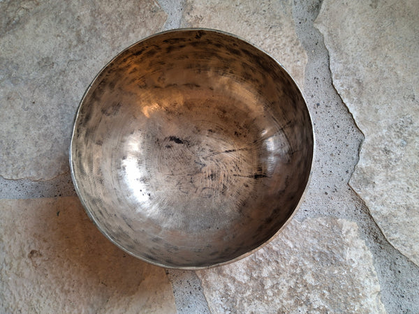 Bowl 870: 7" Vintage Himalayan Singing Bowl 161 HZ E3-41