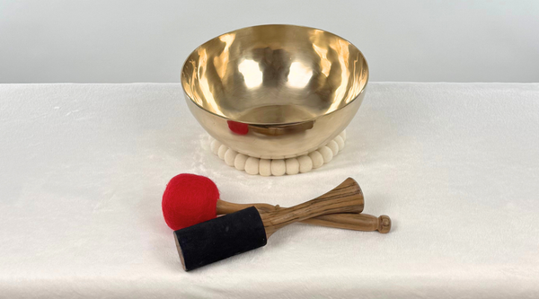Bowl 1119: 9" Premium Concert Singing Bowl 111 Hz A2 +16