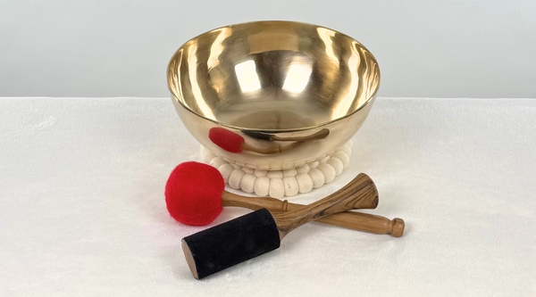 Bowl 1114: 9" Premium Concert Singing Bowl 108 Hz A2 -32